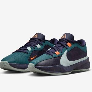 Giannis Freak 5 Basketball Shoes (Size: 8)